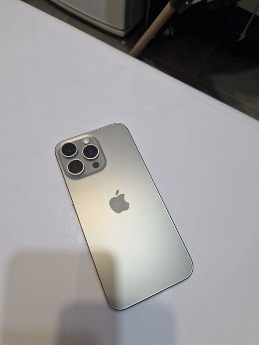 Продам Iphone 15 Pro Max 256 GB