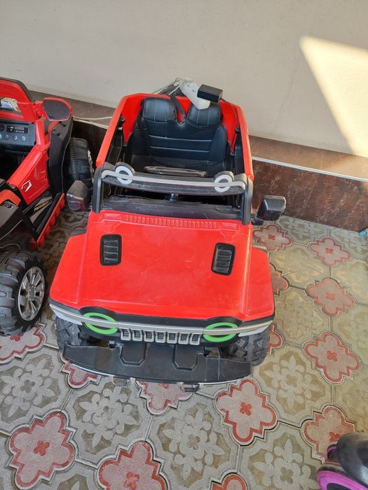 Detskiy moshina sotiladi