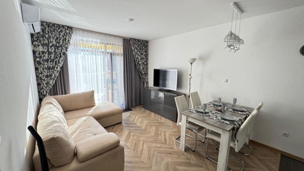 Продава се Двустаен апартамент в Свети Влас - 55 кв.м за 1810 €/кв.м - Снимка #1