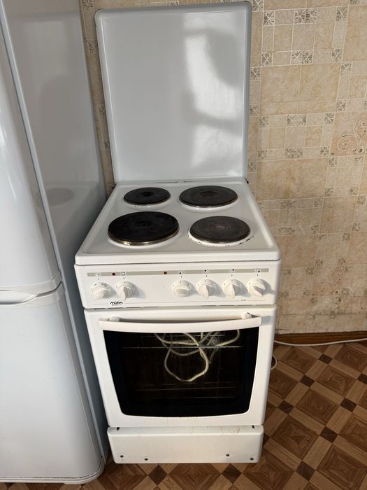 Продам электрическую плиту