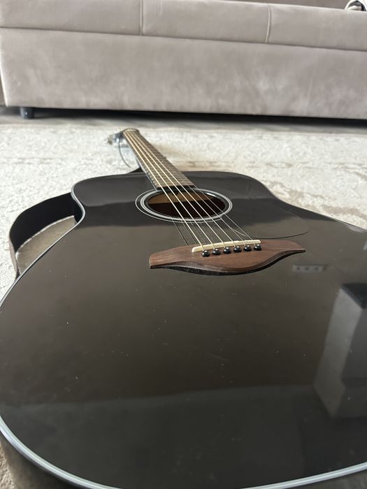 Аренда гитара акустика