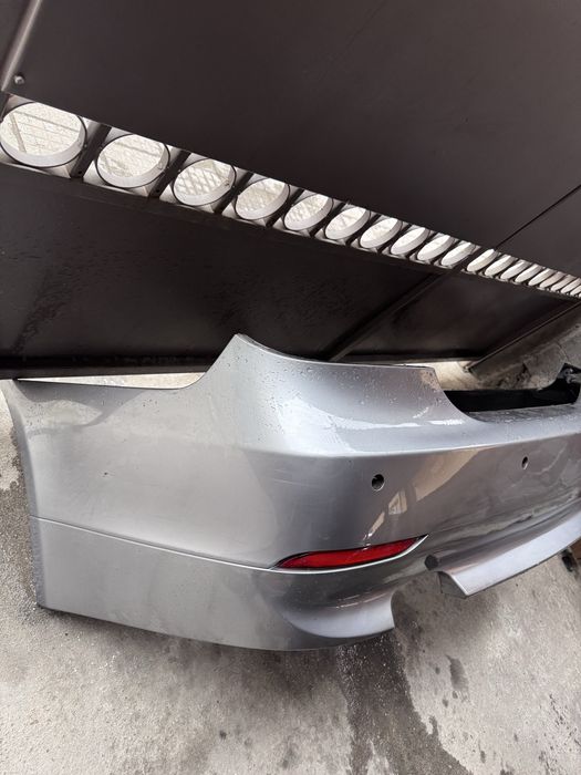 Продавам задна броня преди фейс за е60