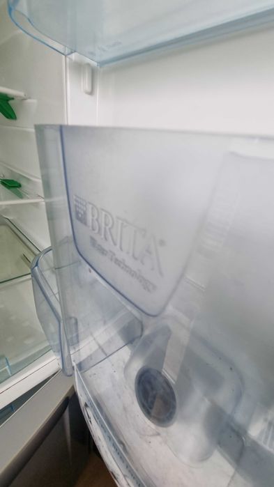 Хладилник с фризер Electrolux