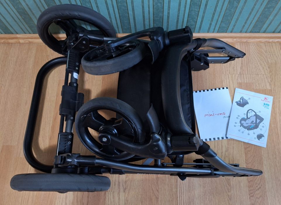 Детска количка 3 в 1 Mini Uno
