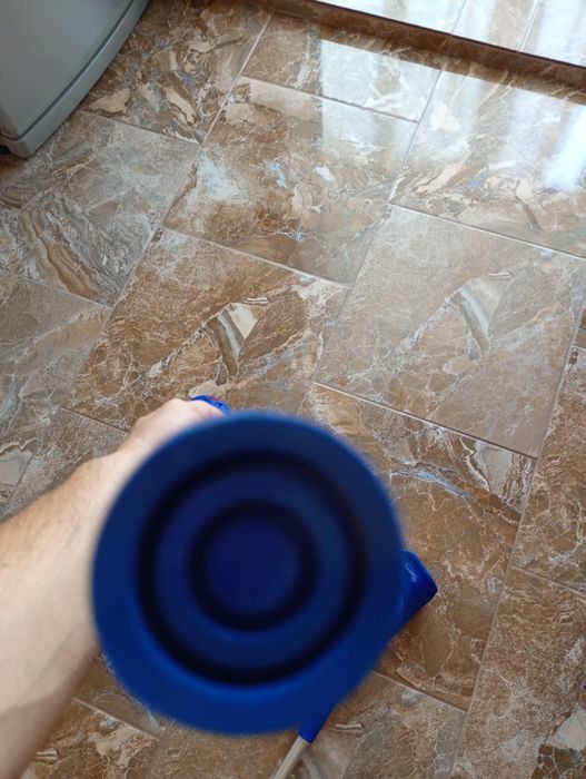Vând 2 perechi de cârje pe albastru și pe mov incis  Noi