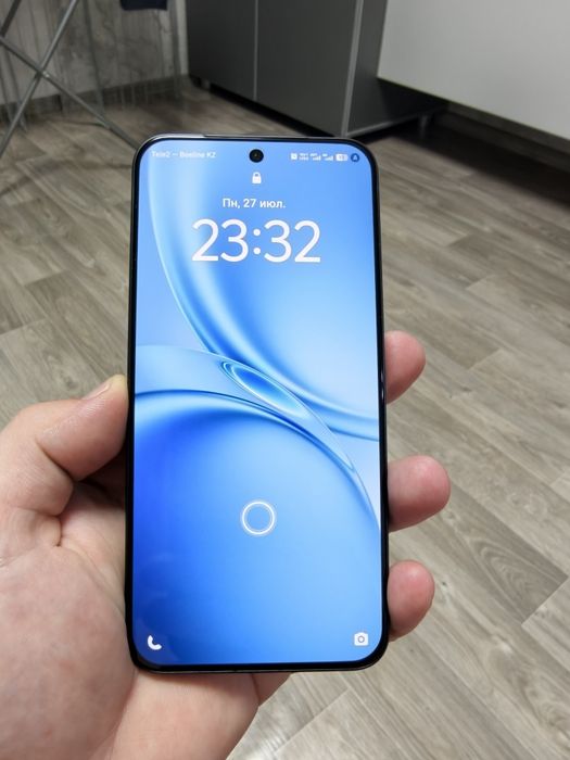 Продам Vivo x300 fe