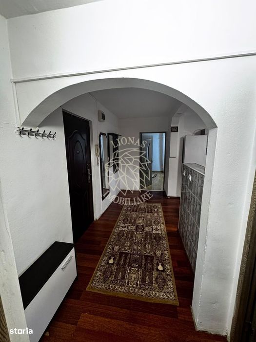 Apartament decomandat 2 camere 55 mp-parter inalt-Zona Petru Maior