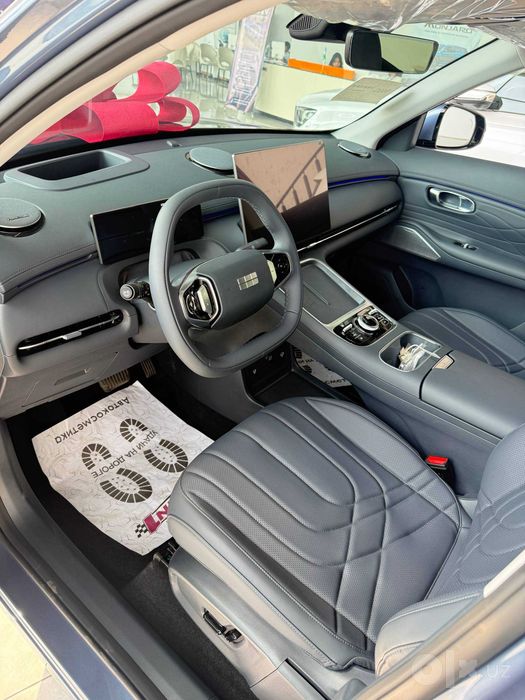 Geely EX5 EM-i gibrid nalichida muddatli tolov ga ham beriladi