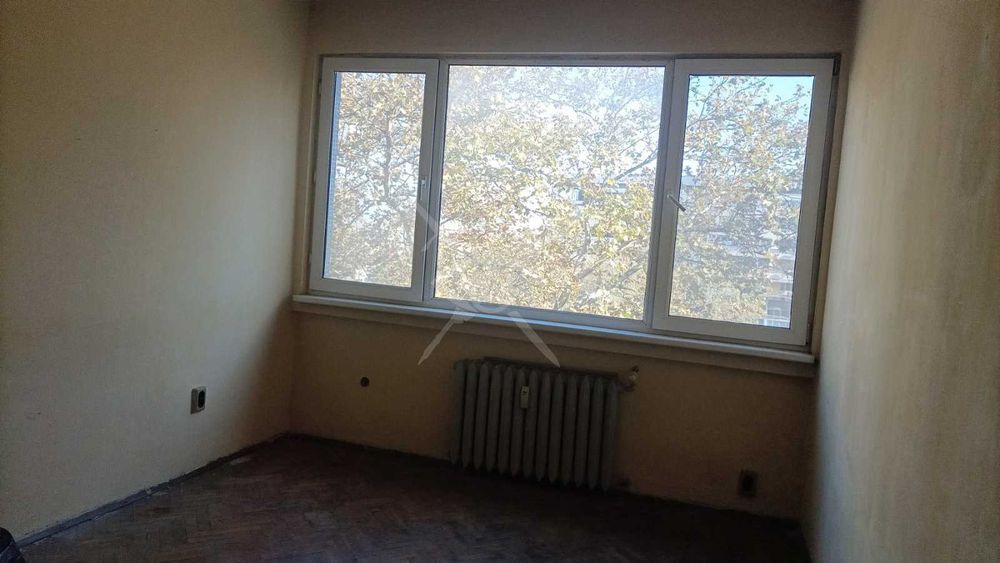 Продава се Многостаен апартамент в Бургас, Център - 110 кв.м за 2091 €/кв.м - Снимка #2