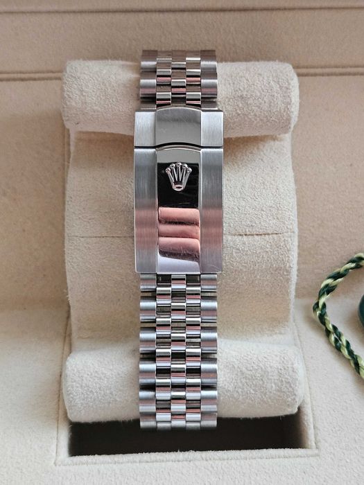 Rolex Datejust 41 Blue Diamonds Dial