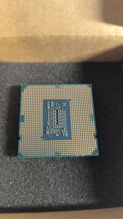 Procesor Intel i3 10105f