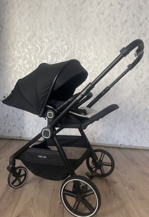 Коляска прогулочная