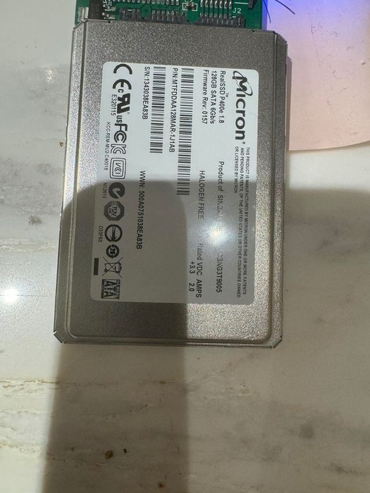 Продавам micron ssd 1.8 Micro SATA 128 gb (MLC)