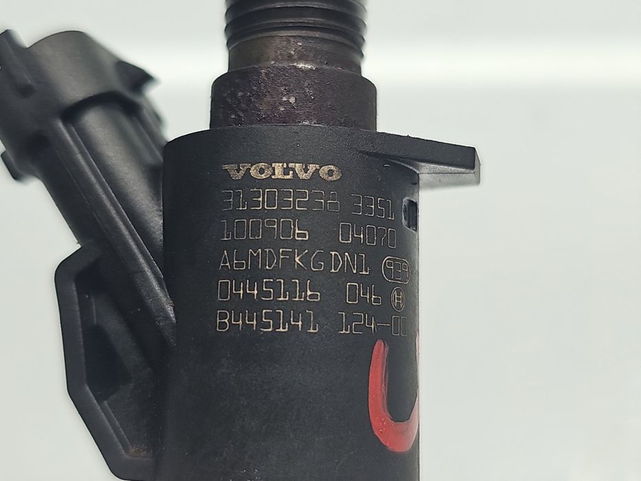 Injector Volvo C30 Coupe Rdesign [Fabr 2006-2013] 31303238 2.0 D5204T5