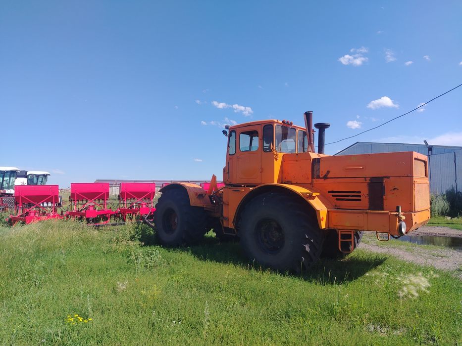 Продам два  к 700