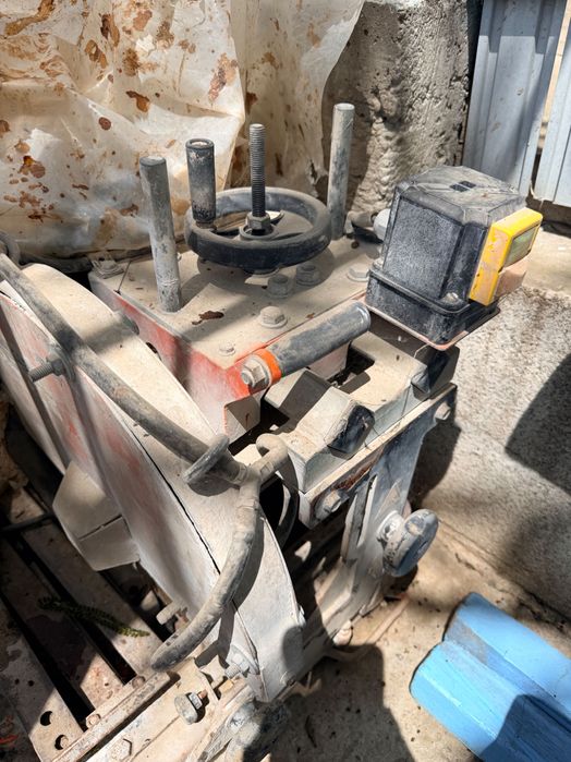 flex / fierăstrău industrial pentru tăiat piatră, beton sau gresie