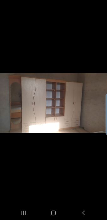 Mebel sotiladi kelishib