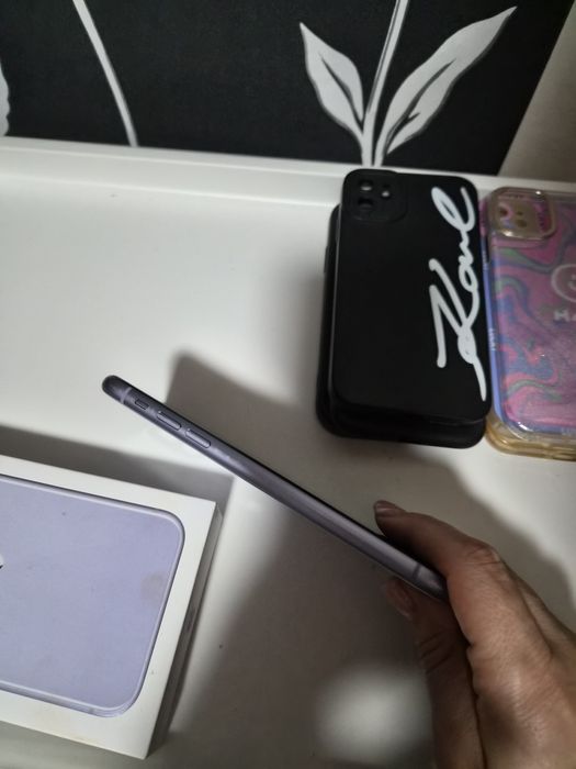 Телефон Ihone 11