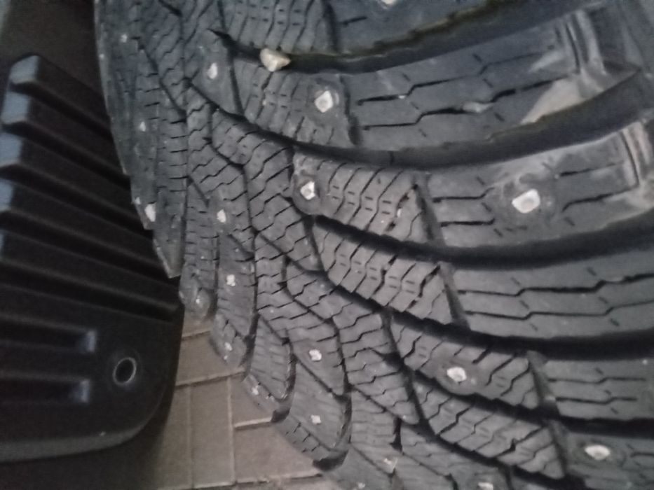 Комплект зимними шинами на дискахми