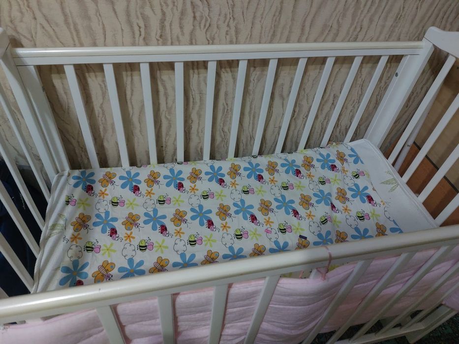 Продам детскую кровать манеж