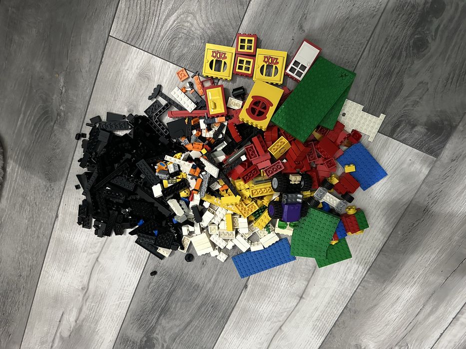 Piese LEGO  constructii