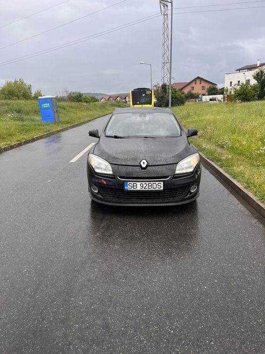 RENAULT Megane 2013