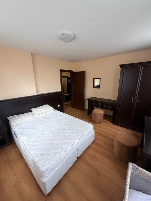 Стилен тристаен апартамент с панорамна гледка в Банско