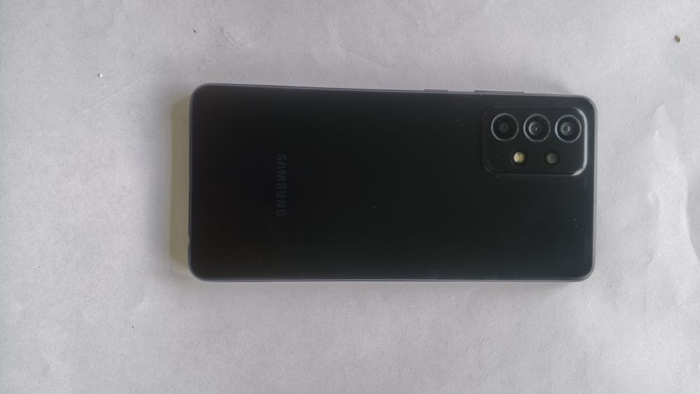 Samsung a52 qora 4/128