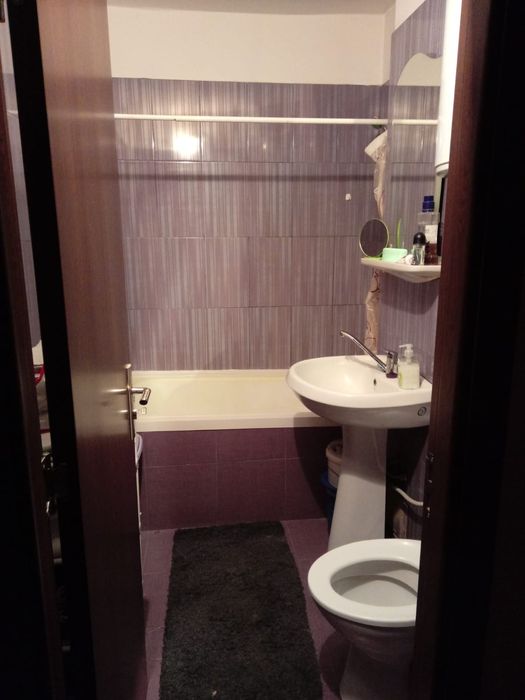 Garsoniera de închiriat  zona Coresi