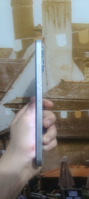 Redmi 12 сатам срочна