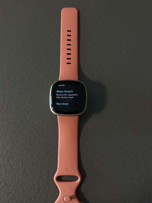 Smart Watch Fitbit  Versa 3 Rose Gold