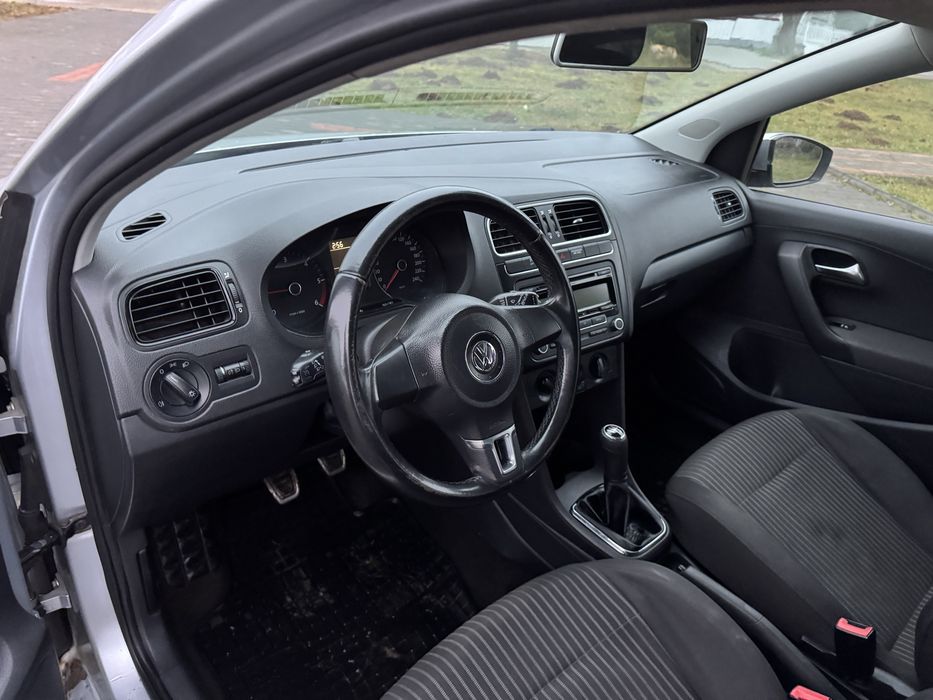 VW Polo 1.6 D manual