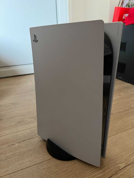 PlayStation 5 (PS5) – Отлично състояние!