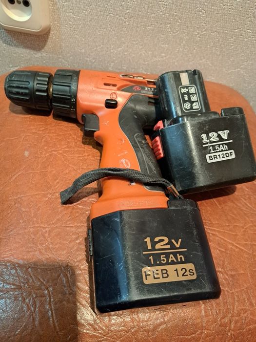 Шуруповерт аккамуляторный"Пит"