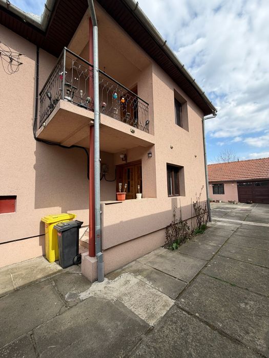Casa de vanzare