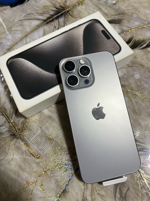 Iphone 15 pro max platinum