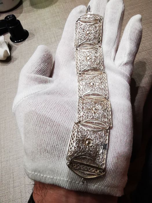 Стара сребърна филигранна гривна