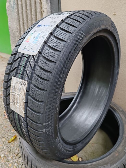 235 40 19 Continental зимна гума нова