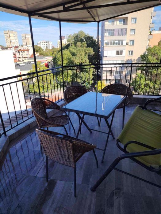 Дава се под наем Тристаен апартамент в Пловдив, Център - 82 кв.м за 510 € - Снимка #11