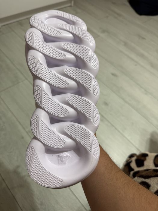 Versace chain reaction albi