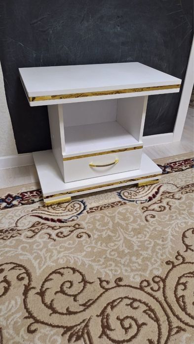 Продам тумбочку….