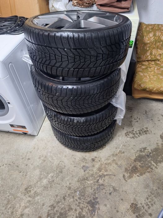 Jante Aliaj BORBET Y Black r19 cu cauciucuri Hankook.