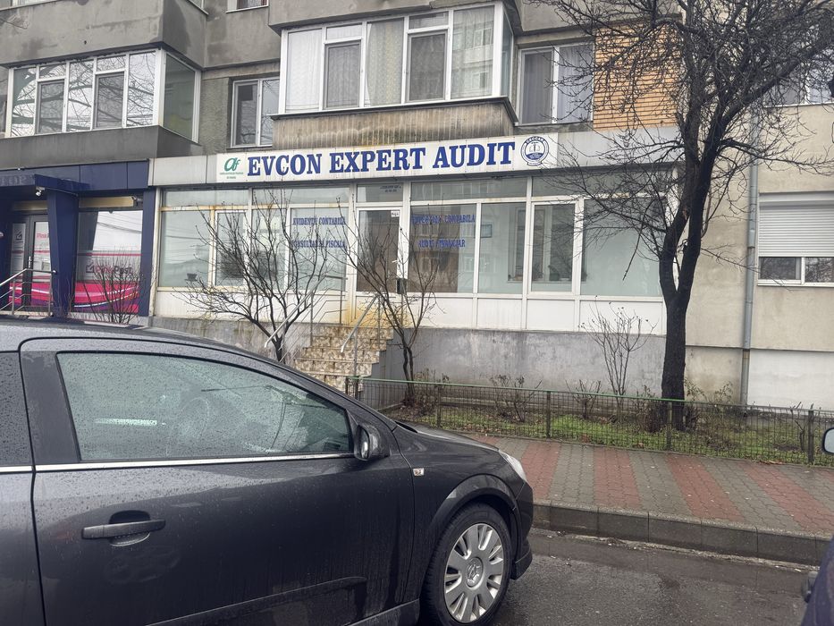 Inchiriez spatiu comercial 65mp Slatina zona Zahana