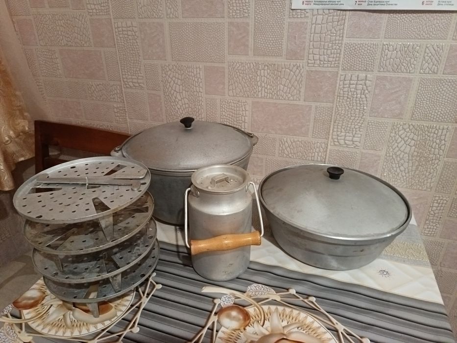 Казаны СССР. 6л. и 3л.Бидон.Чашка