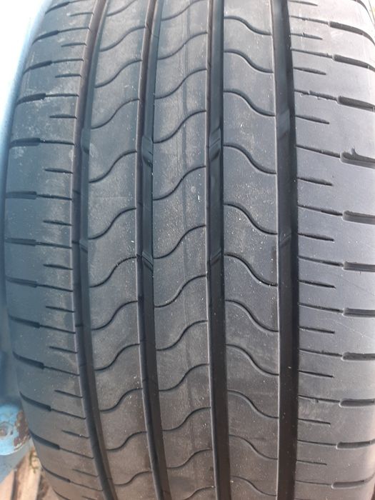 Продам шины 235/45/18 бриджестон.