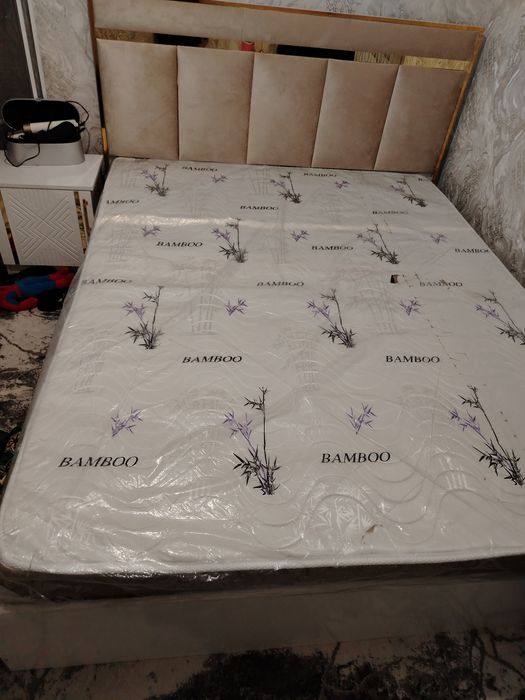 Spalniy mebel shkaf spalniy 2 tumba va trimo