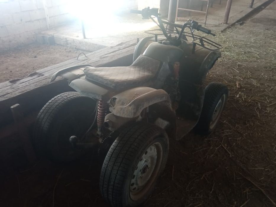 1 квадроцикла и 1 мотоцикл