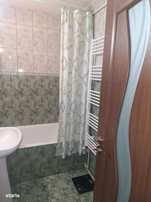 Apartament 4 camere, 2 bai, Micalaca - Miorita, 92 mp, renovat
