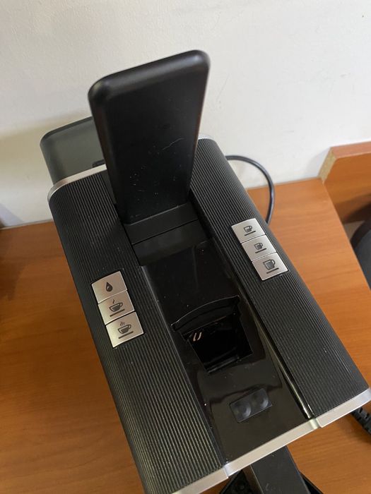 Кафе машина с капсули cremesso compact