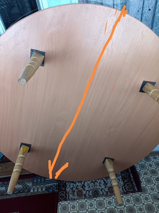 Продам круглый стол